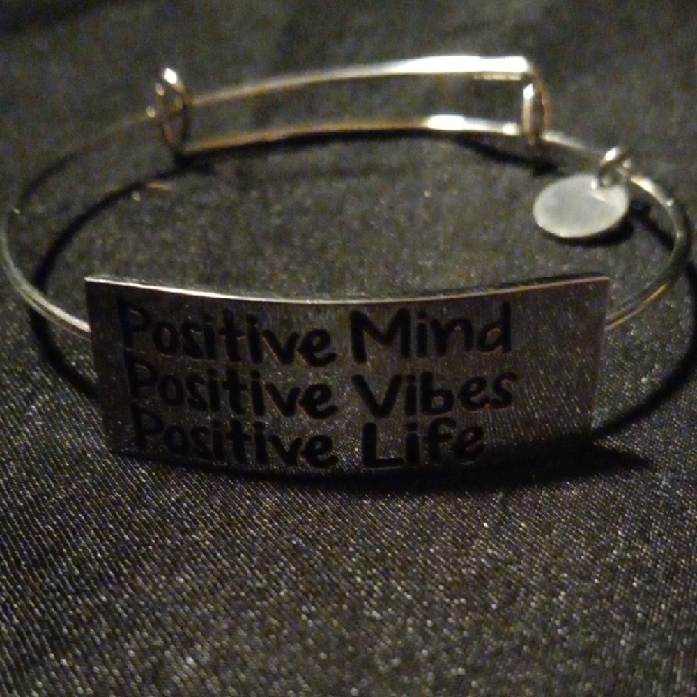 Positive Vibes Life Silver Inspirational Bangle Bracelet